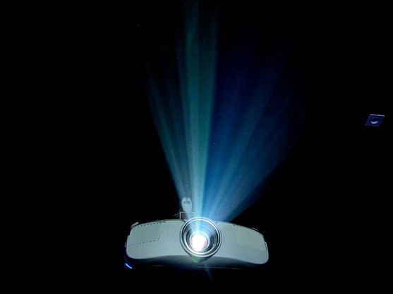 foto proyector rental Técnica audiovisual para eventos